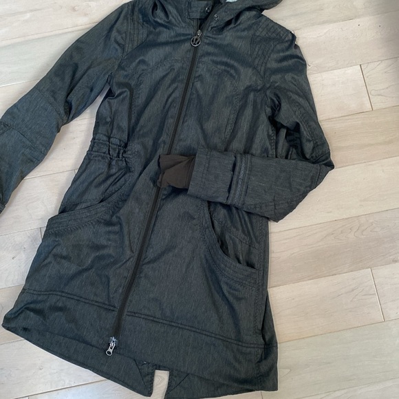 Lululemon Apres Run Anorak soft shell jacket parka - Picture 3 of 16